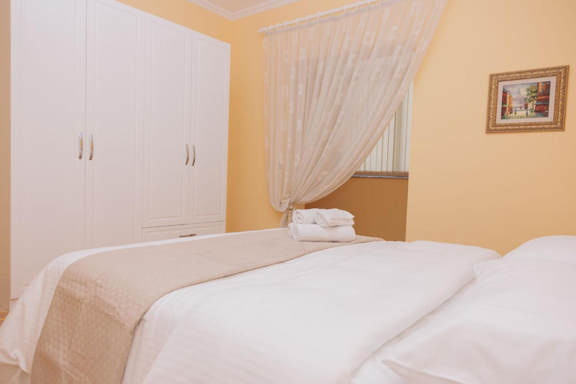 Heart Of Tirana Villa Екстериор снимка