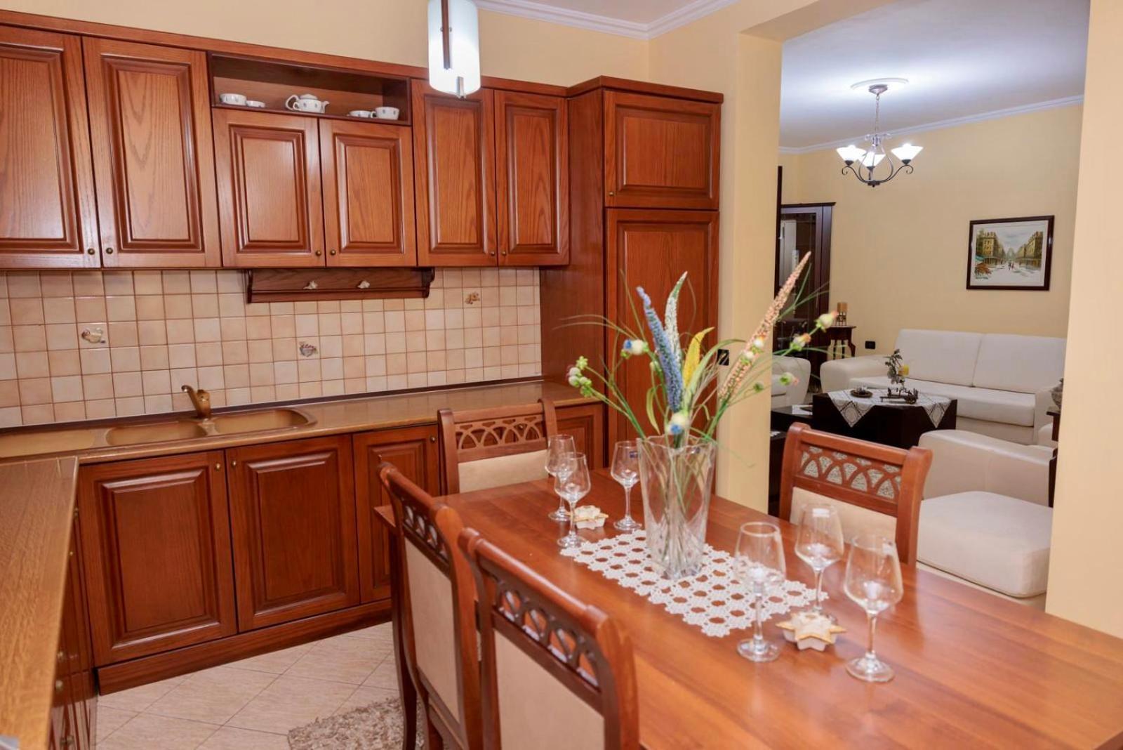 Heart Of Tirana Villa Екстериор снимка