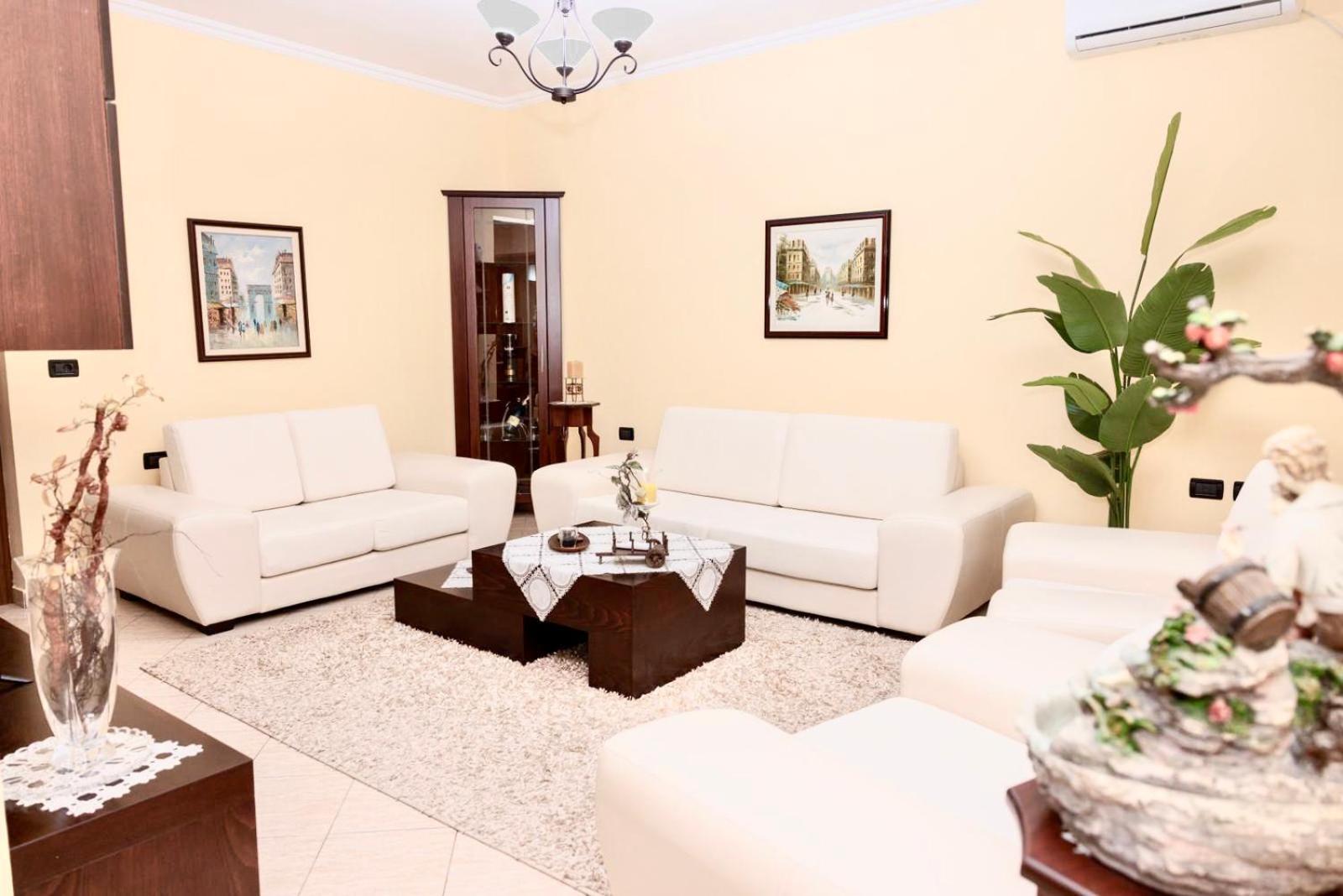 Heart Of Tirana Villa Екстериор снимка